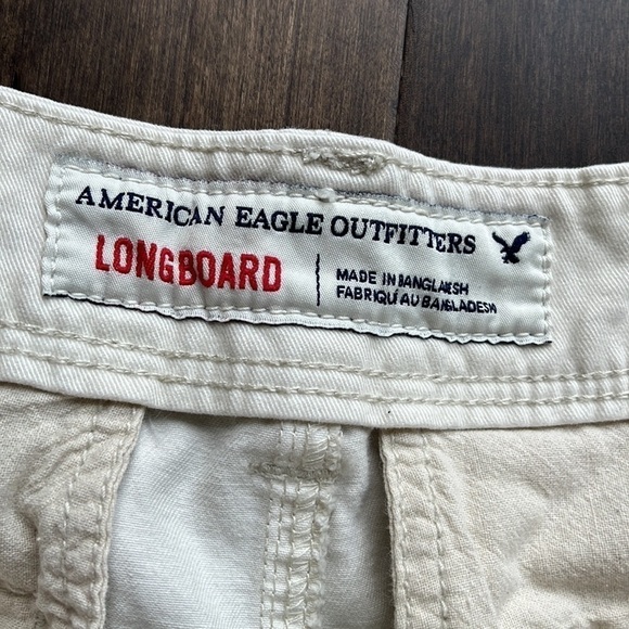 American Eagle outfitters- longboard shorts- size 30- off white colour​​​ - Picture 3 of 4